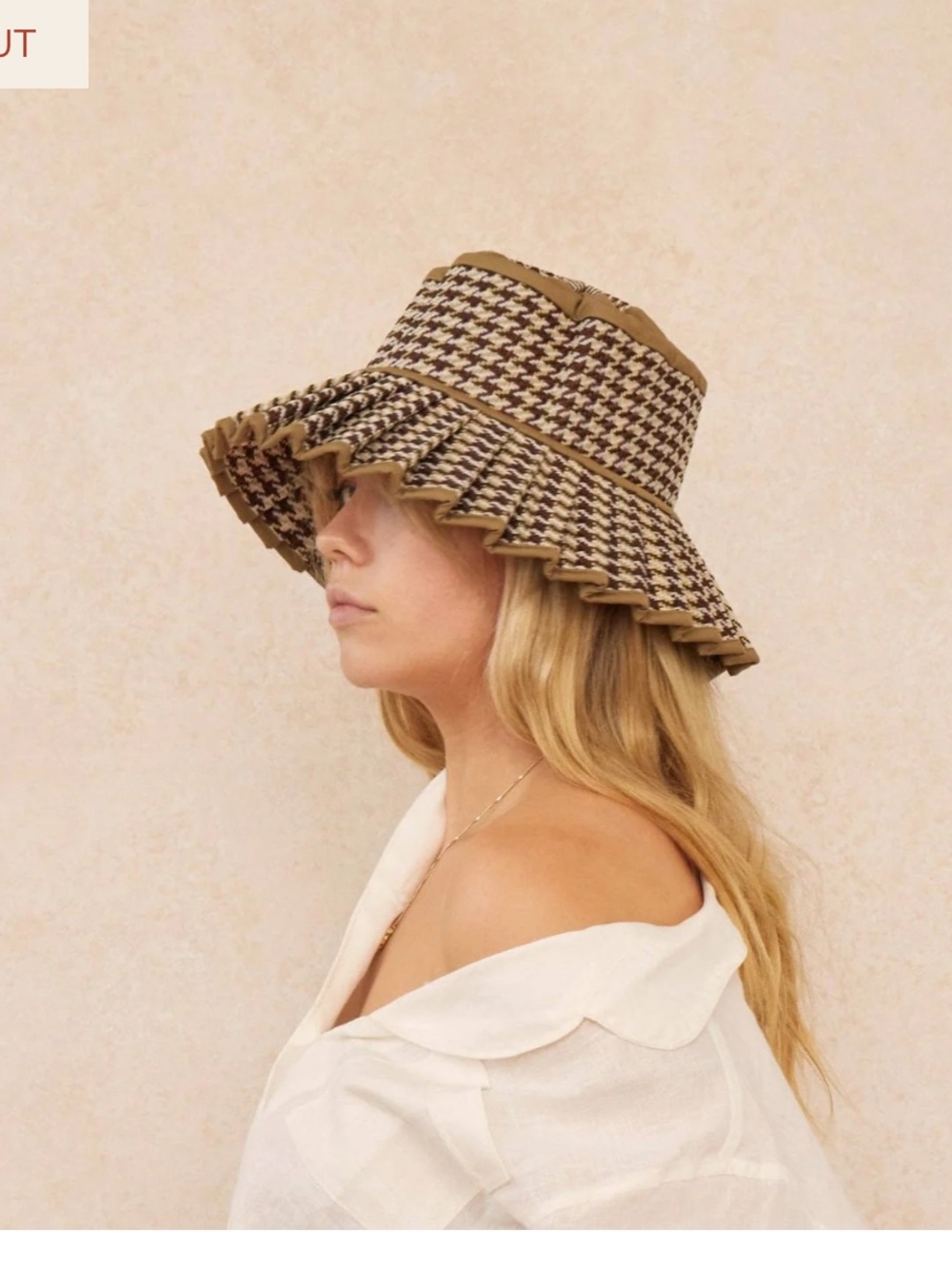 Kalimantan Island Capri Hat